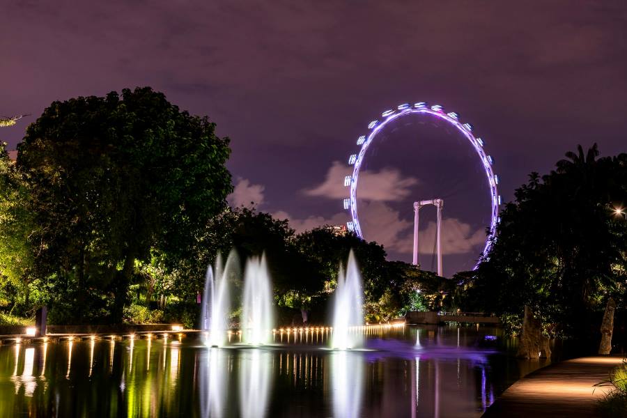 Singapore Flyer-Places to Visit in Singapore for a Honeymoon